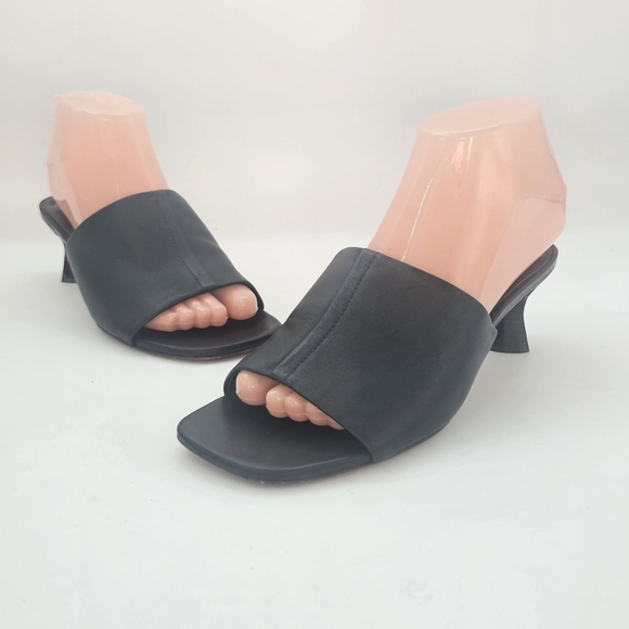 Vince Palmer Slide High Heel Sandal Women's 7M Black Leather Preowned - Picture 3 of 12